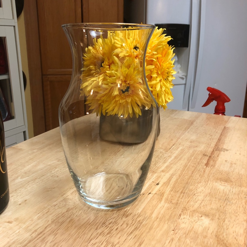 Glass Vase - Picture 5 of 8
